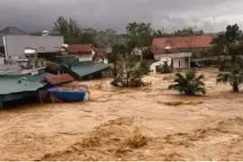 Gần 300 người chết và mất tích do bão số 3 và mưa lũ 