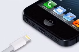 Sạc iPhone 5 “rởm” khiến người đẹp bỏ mạng?