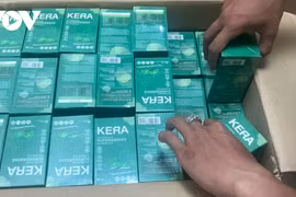 Khám xét công ty Hằng Du Mục, thu giữ hơn 24.000 hộp kẹo