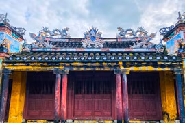 Chiêm ngưỡng vẻ đẹp cổ kính của đình làng hơn 500 tuổi