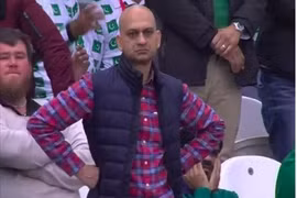 Thân thế khủng của "ông chú" bị chế ảnh meme nổi tiếng cõi mạng 