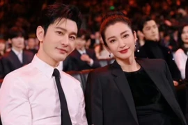 Lý Băng Băng bị công kích vì hỏi câu vô duyên với Huỳnh Hiểu Minh, chồng cũ Angelababy hành động như trên phim