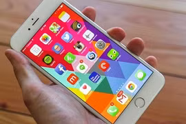 iPhone cũng chứa mã độc nghe lén?