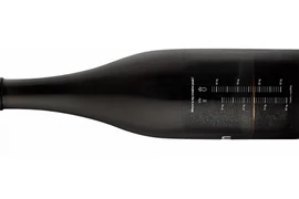 Chai đặc biệt giúp uống bia một cách hiệu quả nhất