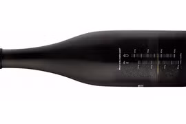 Chai đặc biệt giúp uống bia một cách hiệu quả nhất