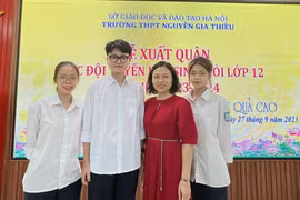 “Thần chú” đạt 3 điểm 10 của thủ khoa kỳ thi THPT 2024