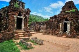 Ẩn số những viên gạch xây tháp Chăm