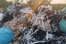 Hà Nội: Ô nhiễm bãi rác thải công nghiệp ở Phú Xuyên