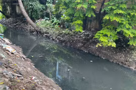 Dự án trăm tỷ ở Hà Nội thành bãi đổ rác