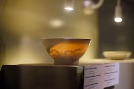 3 đồ gốm sứ là bảo vật của Hoàng thành Thăng Long