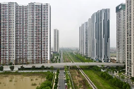 Trình Quốc hội cho phép thi hành sớm Luật Đất đai