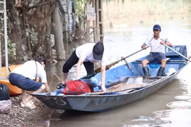 Cuộc sống đảo lộn của người dân ở bãi giữa sông Hồng