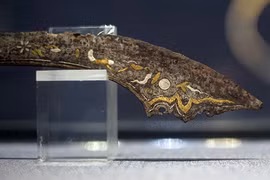 Thanh đao cổ tinh xảo được tìm thấy ở Hà Nội