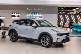 Lynk & Co 06 có gì mà đắt hơn Mitsubishi XForce, Kia Seltos?