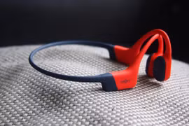 Tai nghe bơi lội Shokz OpenSwim Pro: Giá mềm, công nghệ cũ?