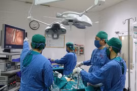 Tế bào ung thư ken đặc ruột người đàn ông thích nhậu