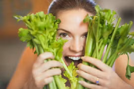 7 lưu ý giúp bạn có khuôn mặt V-line thời thượng