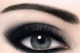 Lỗi trang điểm mắt khiến bạn già đi