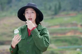 Hoa hậu Thùy Tiên bị tạm hoãn xuất cảnh để phục vụ điều tra