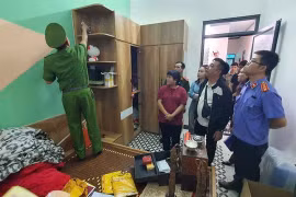 Cận cảnh khám xét nơi “tu thành tiên”, lừa đảo gần 100 tỷ đồng