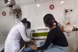 Đắk Lắk: Bé trai 6 tuổi mắc một lúc nhiều dị vật đường thở