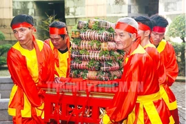 TP HCM: Lãnh đạo TP dâng cúng bánh tét lên Quốc tổ Hùng Vương