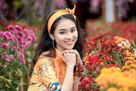 Chị em tấp nập “tút tát” nhan sắc du Xuân 