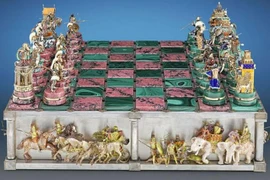 Tận mục bàn cờ đắt nhất thế giới giá 37 tỷ