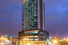 “Vỡ trận” khách sạn Đà Nẵng: Nhìn nhau bán tháo, thoát lỗ