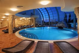 Những thiết kế bể bơi trong nhà đẹp quên lối về