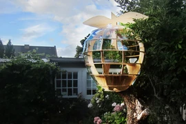 Ngắm trụ sở làm việc chính treo trên cây độc đáo của Apple