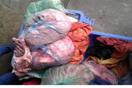  Thịt lợn xanh lè giá 20.000/kg vào thẳng quán ăn 