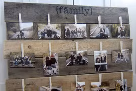 Cách trang trí khung ảnh gia đình chào năm mới