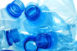 Dậy thì sớm, ung thư vì tái sử dụng chai nhựa