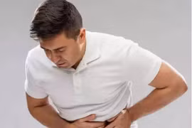 Giật mình thói quen hại gan hơn bia rượu