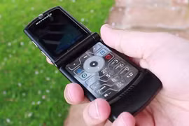 Huyền thoại Motorola RAZR hồi sinh dưới dạng màn hình gập