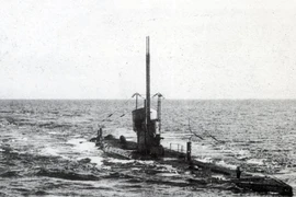 Video: Xác tàu ngầm Đức lộ diện sau 102 năm bị mắc cạn