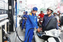 Giá xăng dầu giảm mạnh từ 0h đêm ngày đầu năm mới 2019