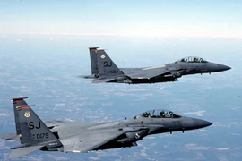 Mỹ tăng gấp đôi chiến đấu cơ, áp sát Ukraine