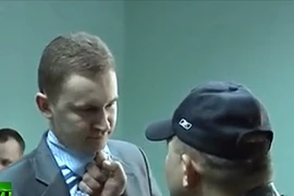 Lãnh đạo đối lập Ukraine “bạo hành” nhân viên công tố