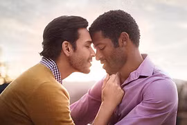 Chùm ảnh lãng mạn các cặp đôi đồng tính khắp thế giới