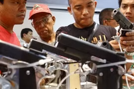 Philippines cho phép linh mục… mang súng phòng thân