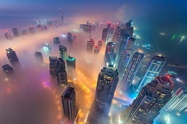 Ngỡ ngàng Dubai lộng lẫy, lấp lánh nhìn từ trên cao