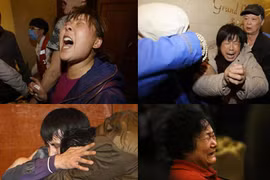 Xé lòng thân nhân hành khách MH370 vật vã khóc người thân