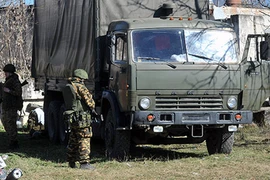 Vũ khí, thuốc nổ ồ ạt đổ vào bán đảo Crimea, Ukraine