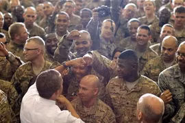 Tổng thống Obama bị Cựu Bộ trưởng Quốc phòng chơi xỏ