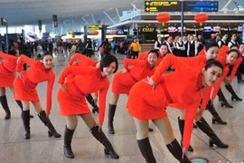 Ngất ngây dàn người đẹp nhảy flashmob tại sân bay Trung Quốc