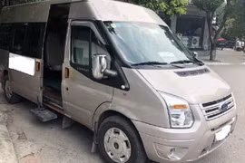 Bé 3 tuổi bị bỏ quên trên xe trường Đồ Rê Mí: Trách nhiệm của tài xế thế nào?