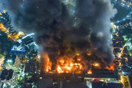 Ai hưởng lợi từ “hậu quả” vụ cháy Công ty Rạng Đông?