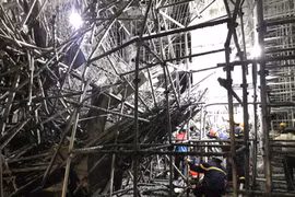 Sập giàn giáo ở Trung tâm văn hóa xứ Đông 5 người bị thương: Nguyên nhân là gì?